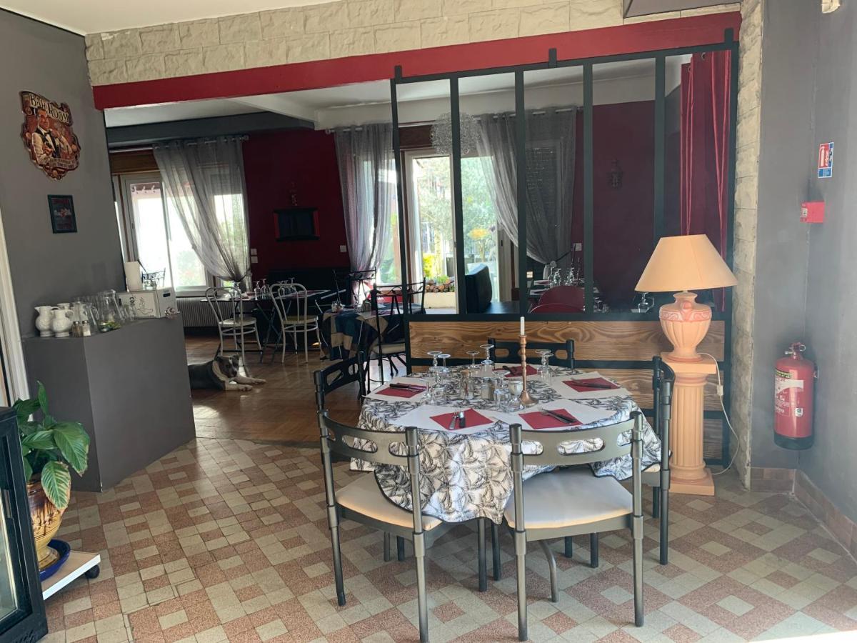 Le Jardin D Ines Hotell Espéraza Eksteriør bilde